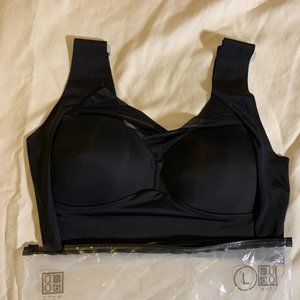 BRA, NWT Size L,(  more like B or C cup) gorgeous, newly advertised everywhere*